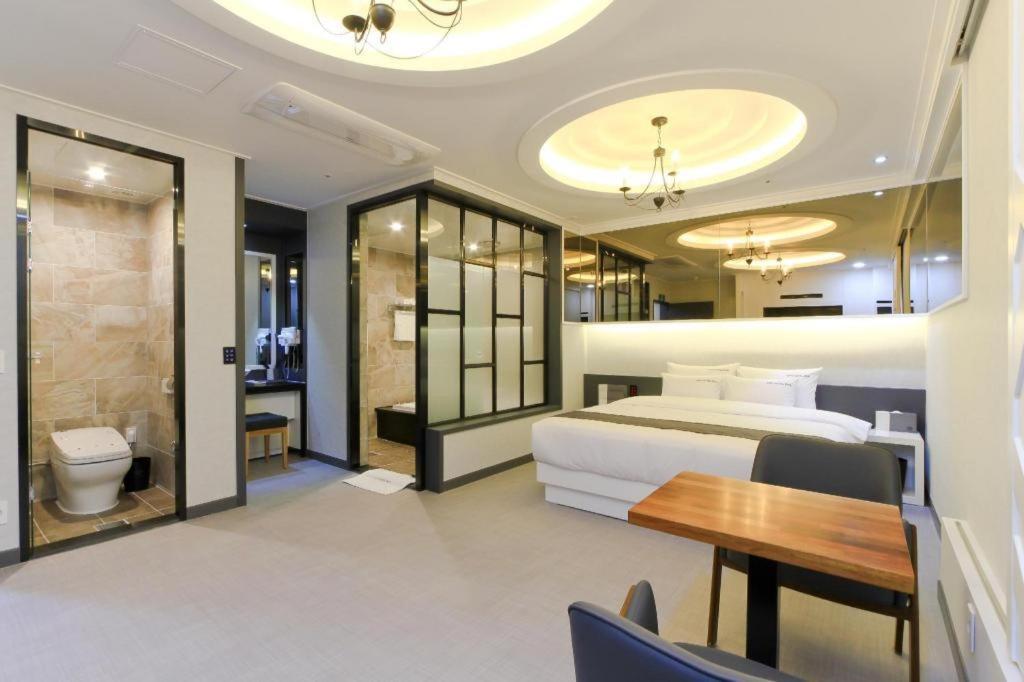 City Hotel G&G Busan Exterior photo