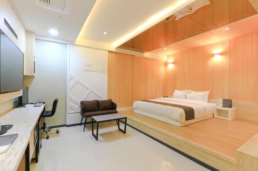 City Hotel G&G Busan Exterior photo