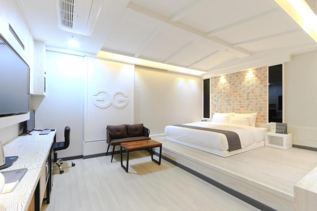 City Hotel G&G Busan Exterior photo