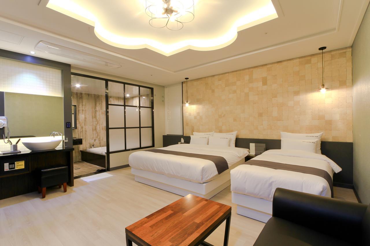 City Hotel G&G Busan Exterior photo