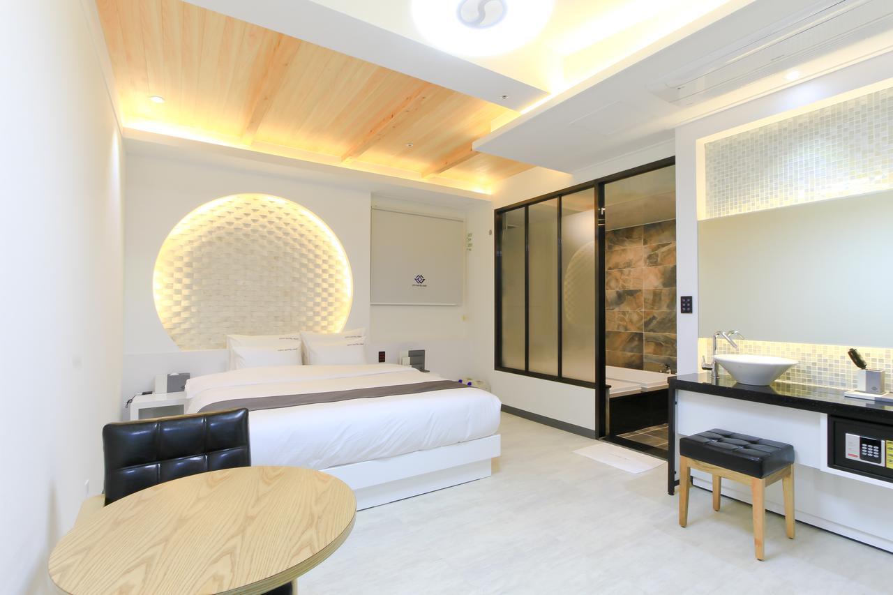 City Hotel G&G Busan Exterior photo