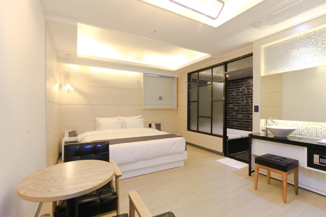 City Hotel G&G Busan Exterior photo
