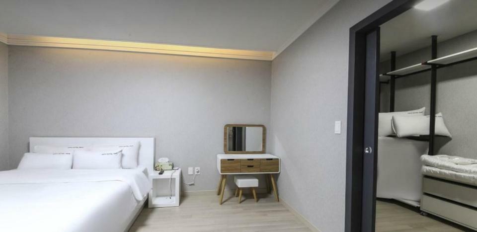 City Hotel G&G Busan Exterior photo